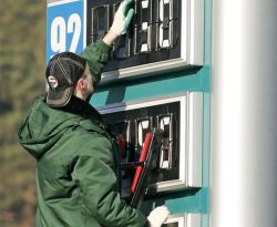 Цены на бензин в РК повышены без оснований